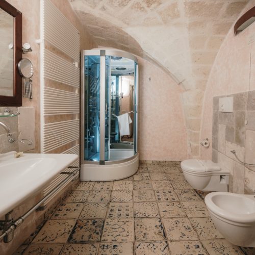 Camera Standard (max 2 pax – ca. 16 m²)