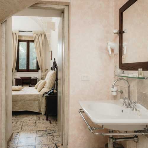 Camera Standard (max 2 pax – ca. 16 m²)